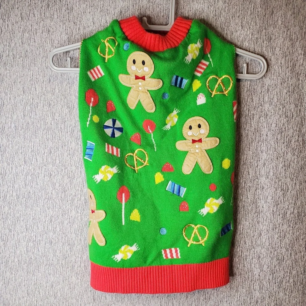 Christmas Dog Sweater Size M Junk Food Gingerbread Man Candy Theme